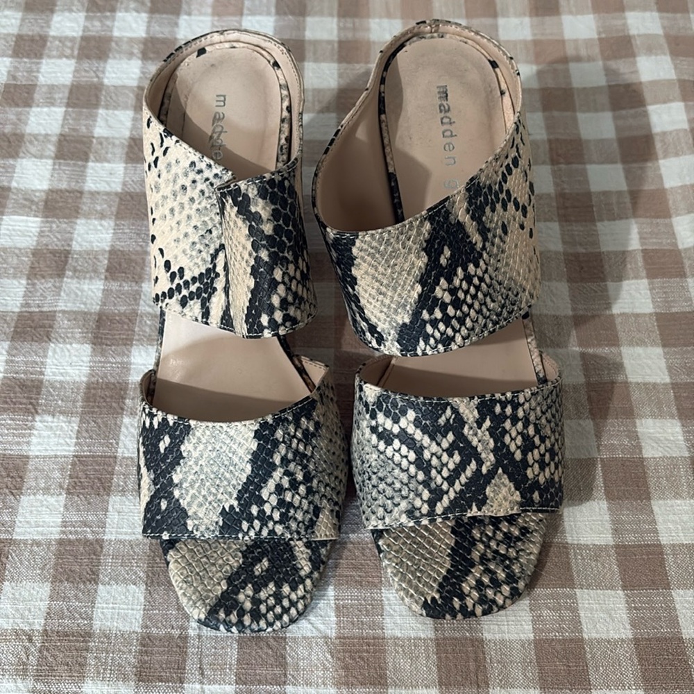 Snakeskin Block Heel Open Toed Mules by Madden Girl Size 7.5